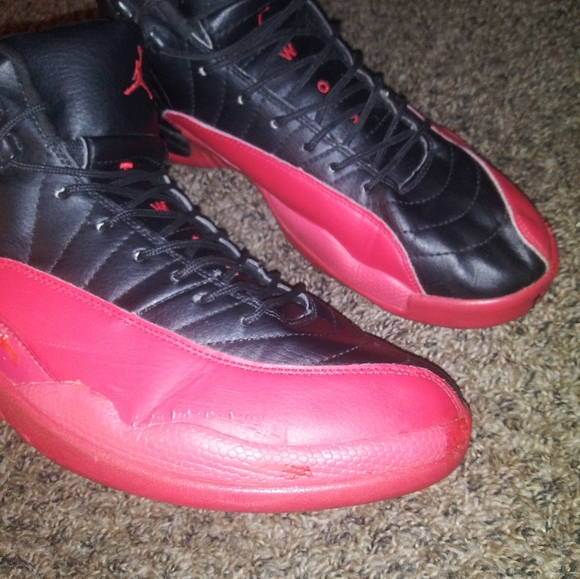 Air Jordan 12- Red/Black- 130690 061- size 12 male - Picture 3 of 7